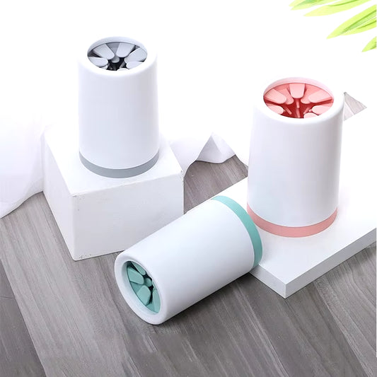 Revolutionary Pet Foot Washer Cup - Effortlessly Clean Your Dog's Paws with Our Silicone Soft Cleaning Bucket!